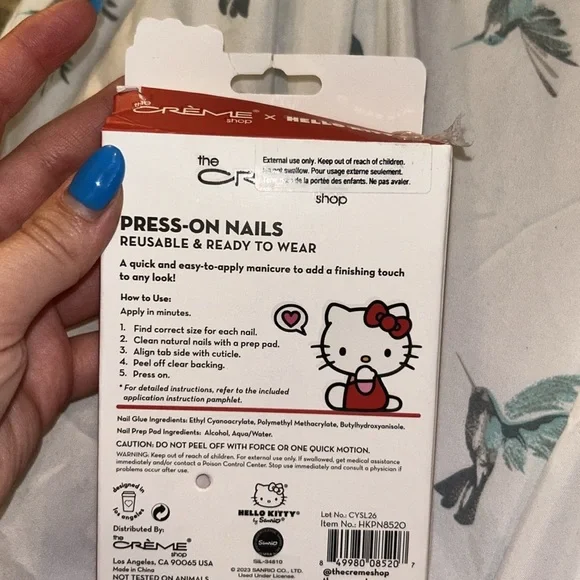 🩵3/$18🩵 CREME SHOP HELLO KITTY PRESS ON NAILS KIT MEDIUM ALMOND GEL valentine - Picture 7 of 8
